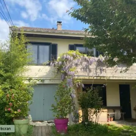 Petites Maisons Atypiques * Rueil-Malmaison